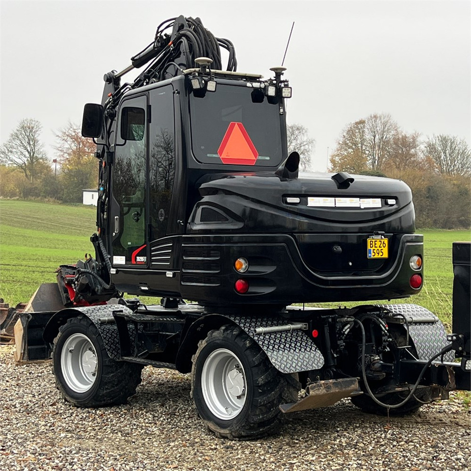 Takeuchi TB295 W - Ratastel ekskavaator: pilt 5 Takeuchi TB295 W - Ratastel ekskavaator: pilt 5