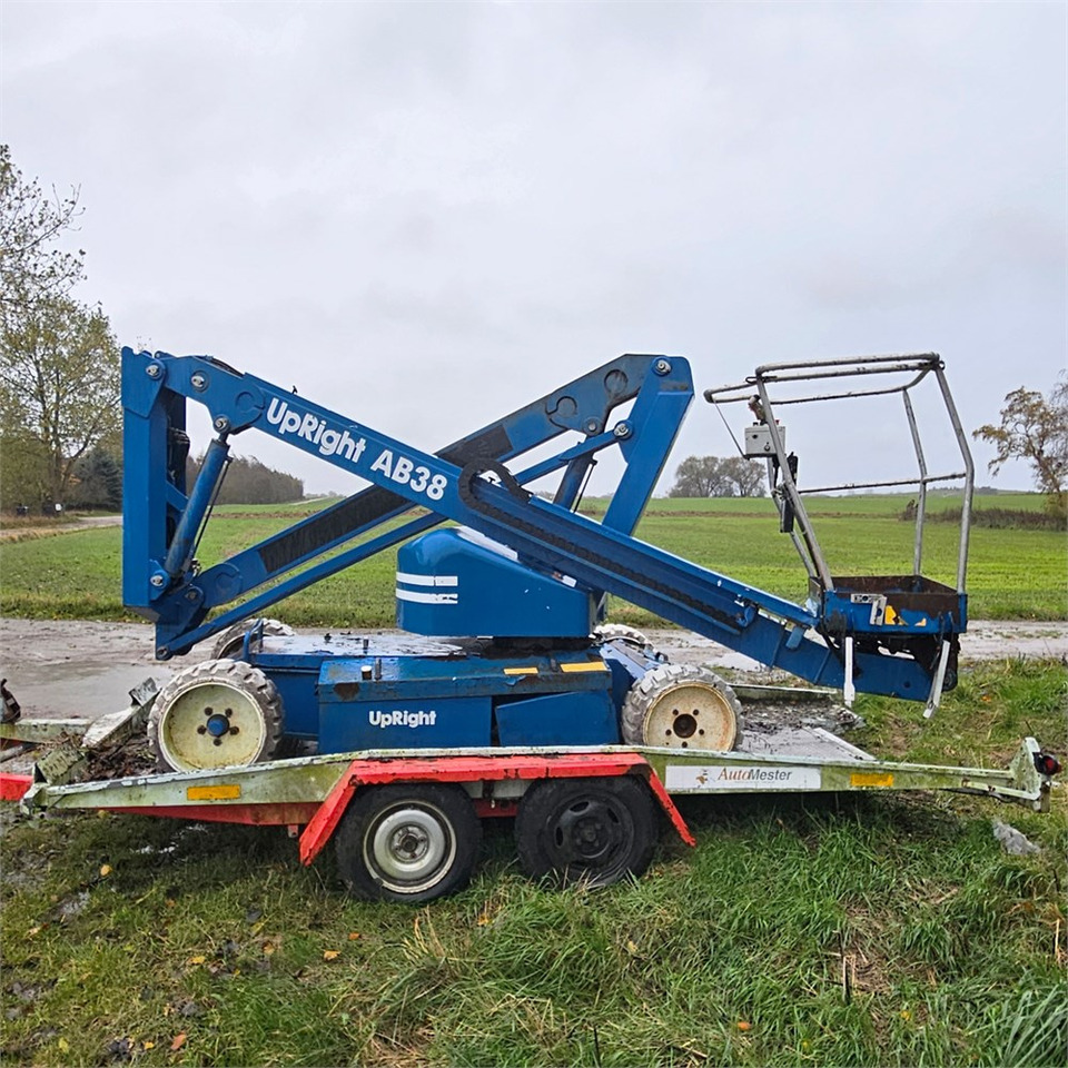 UpRight AB38 - Liigendpoom: pilt 3 UpRight AB38 - Liigendpoom: pilt 3