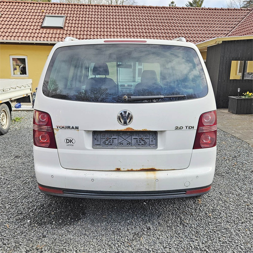 VW Touran Van 2,0 tdi automatisk - Auto: pilt 4 VW Touran Van 2,0 tdi automatisk - Auto: pilt 4