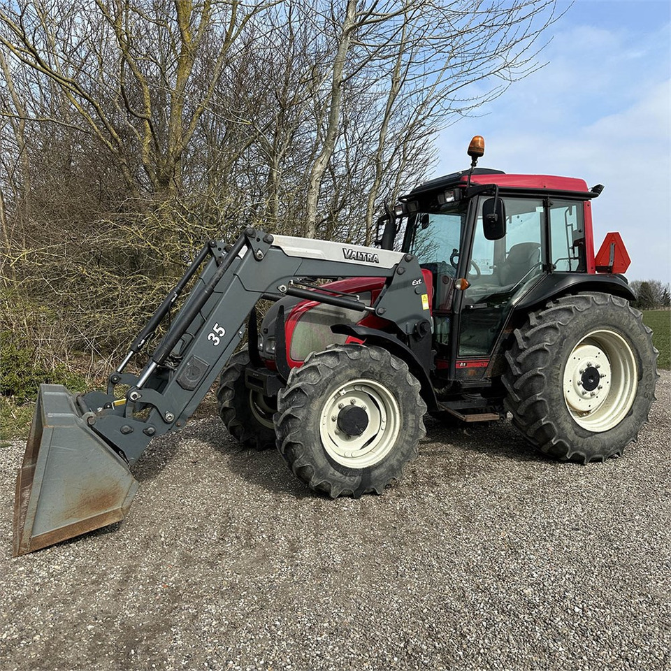 Valtra A85 - Traktor: pilt 1 Valtra A85 - Traktor: pilt 1