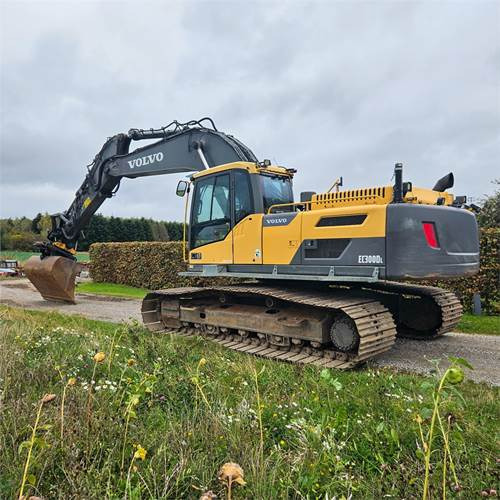 Volvo EC300 DL - Lintekskavaator: pilt 1 Volvo EC300 DL - Lintekskavaator: pilt 1