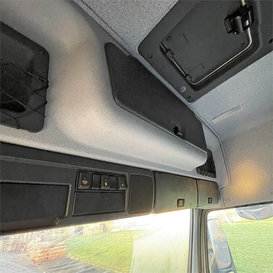 Kasti veoauto Volvo FM12: pilt 35