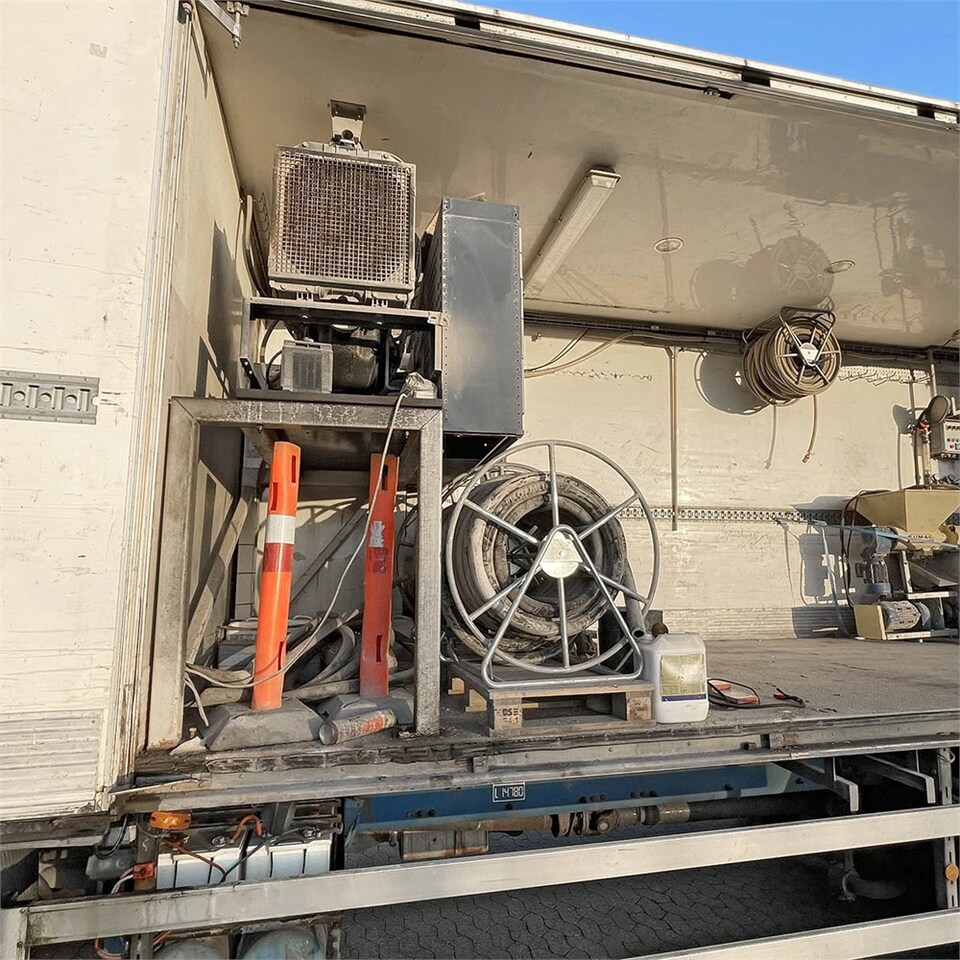 Kasti veoauto Volvo FM12: pilt 28