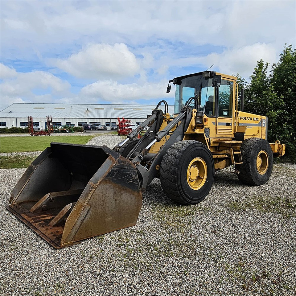 Volvo L90 B - Rataslaadur: pilt 1 Volvo L90 B - Rataslaadur: pilt 1