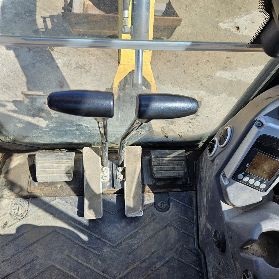 Miniekskavaator Yanmar SV19 VT: pilt 15