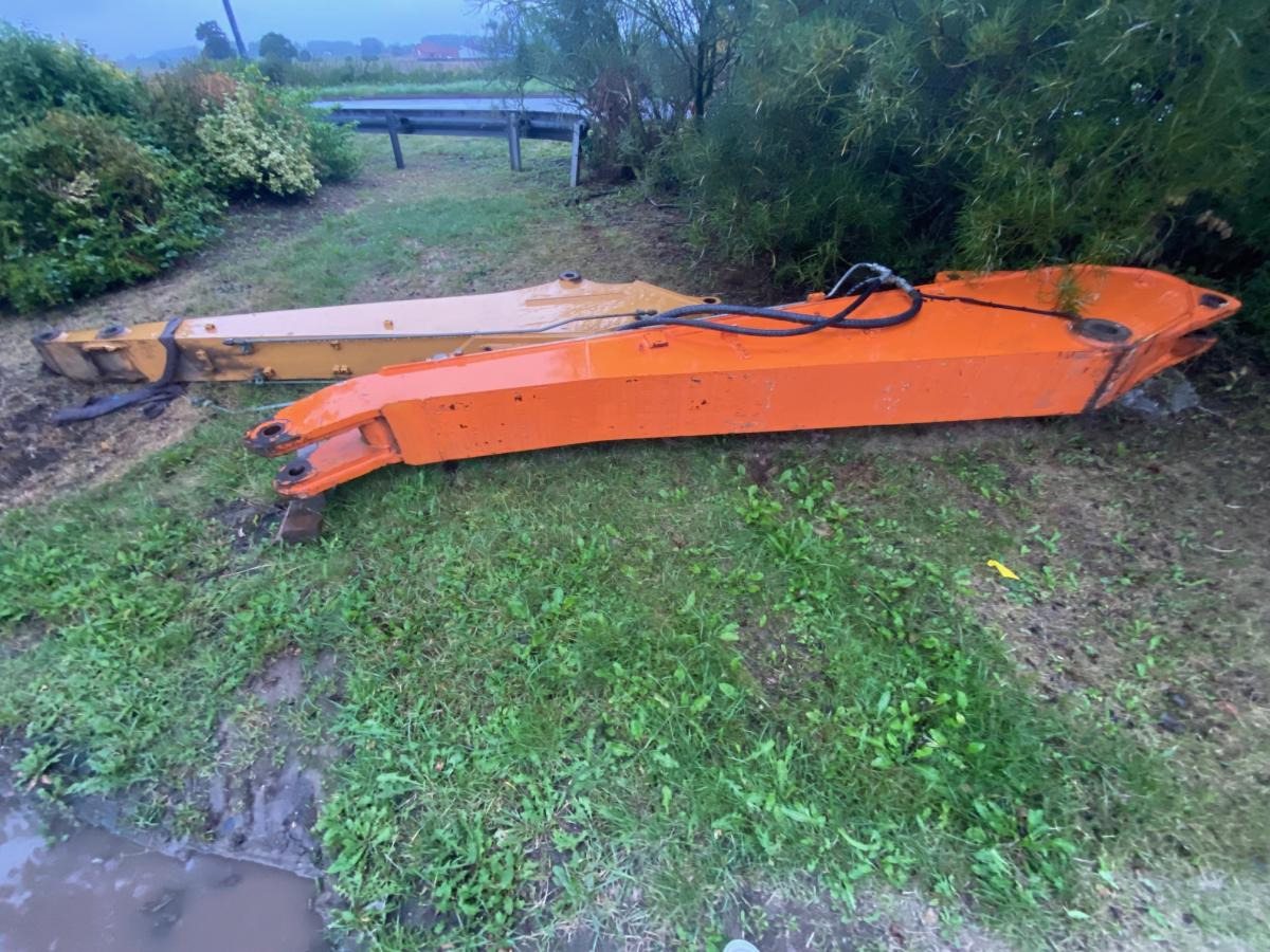 CASE ET DOOSAN BALANCIERS 2M70 & 3M - Poom: pilt 3 CASE ET DOOSAN BALANCIERS 2M70 & 3M - Poom: pilt 3