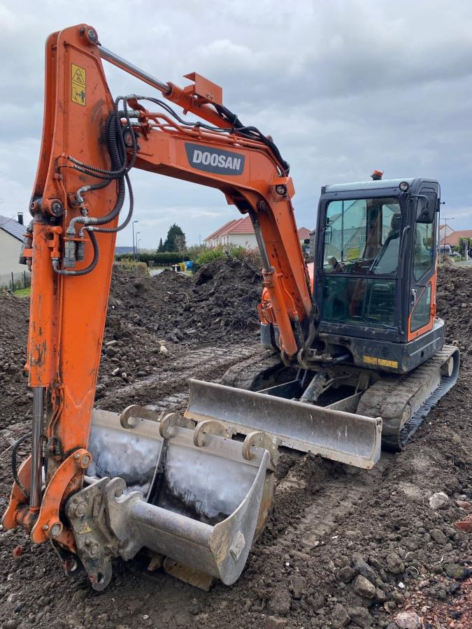 Doosan DX 62R-3 - Miniekskavaator: pilt 3 Doosan DX 62R-3 - Miniekskavaator: pilt 3