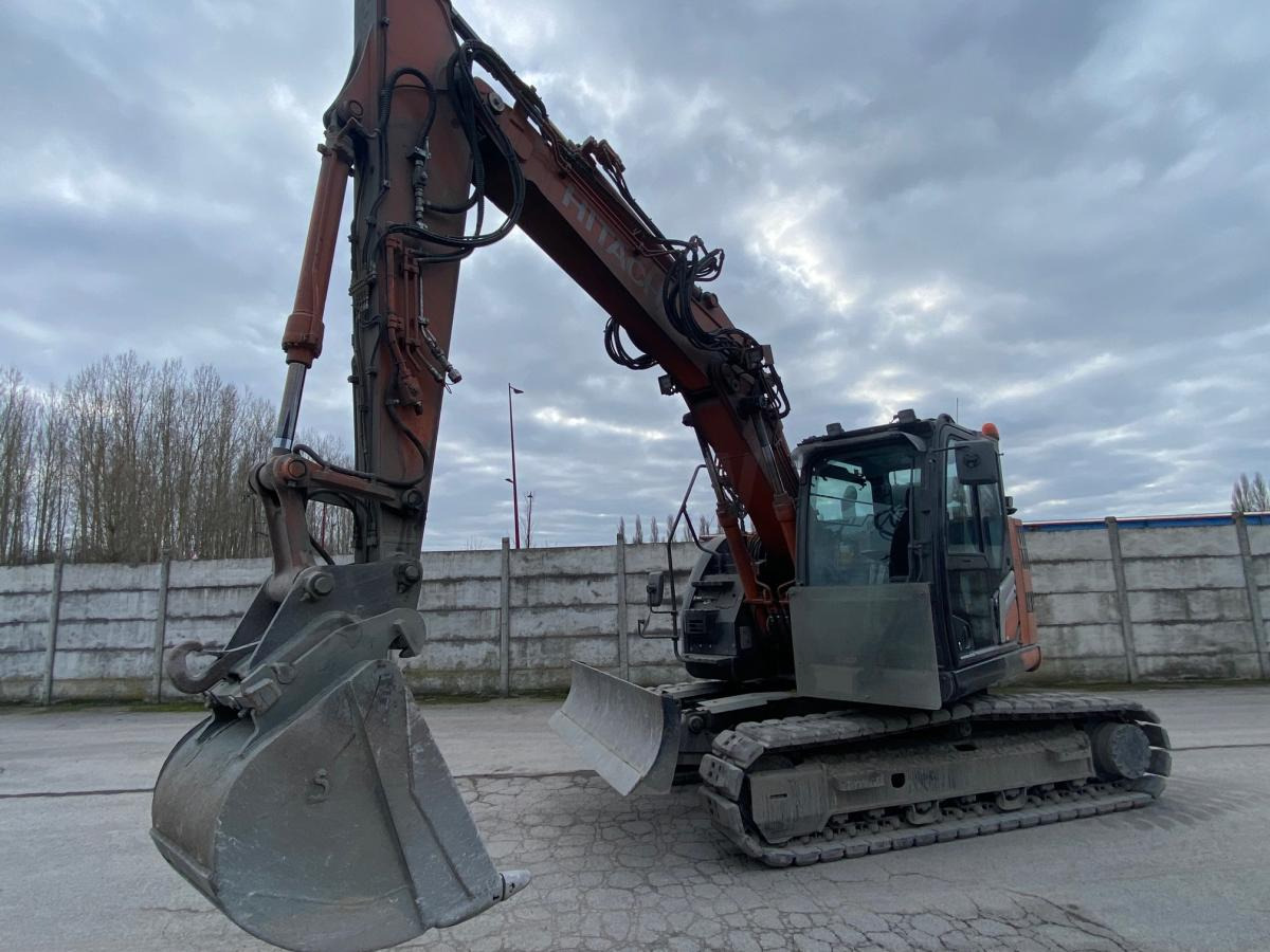 HITACHI ZX 135US-7 - Lintekskavaator: pilt 4 HITACHI ZX 135US-7 - Lintekskavaator: pilt 4
