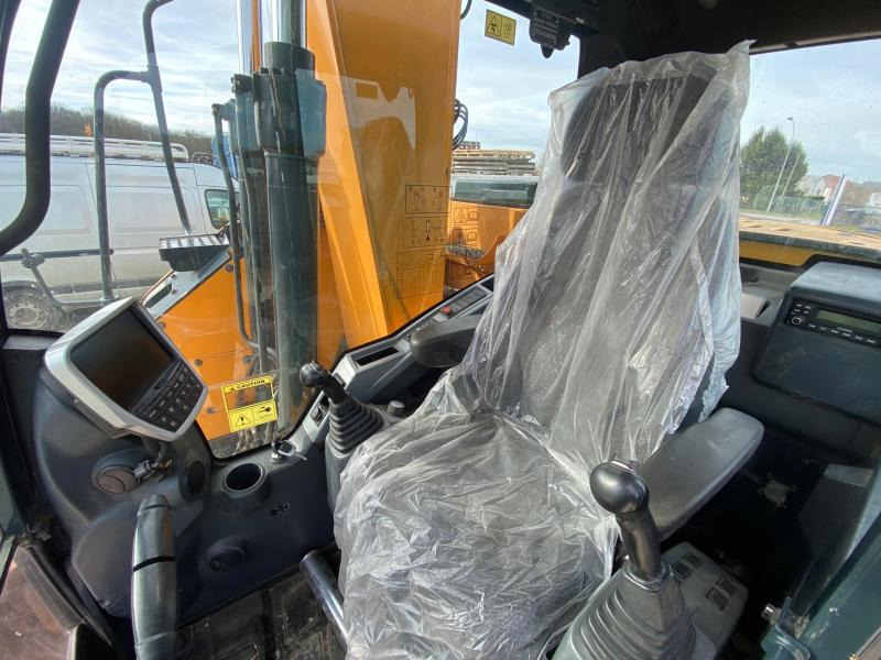 Lintekskavaator Hyundai HX 145LCR: pilt 8