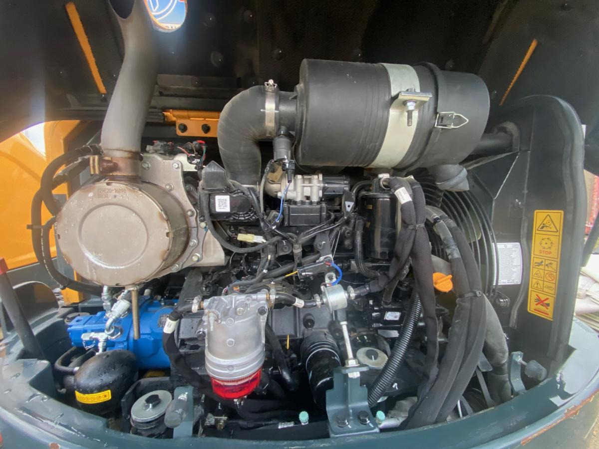 Ratastel ekskavaator Hyundai ROBEX 55W-9A: pilt 19