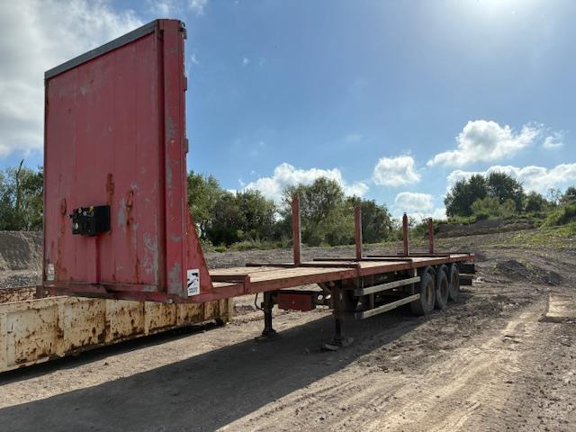 Lecitrailer SEMI PLATEAU 3 ESSIEUX - Platvormhaagis/ Madelhaagis: pilt 1 Lecitrailer SEMI PLATEAU 3 ESSIEUX - Platvormhaagis/ Madelhaagis: pilt 1