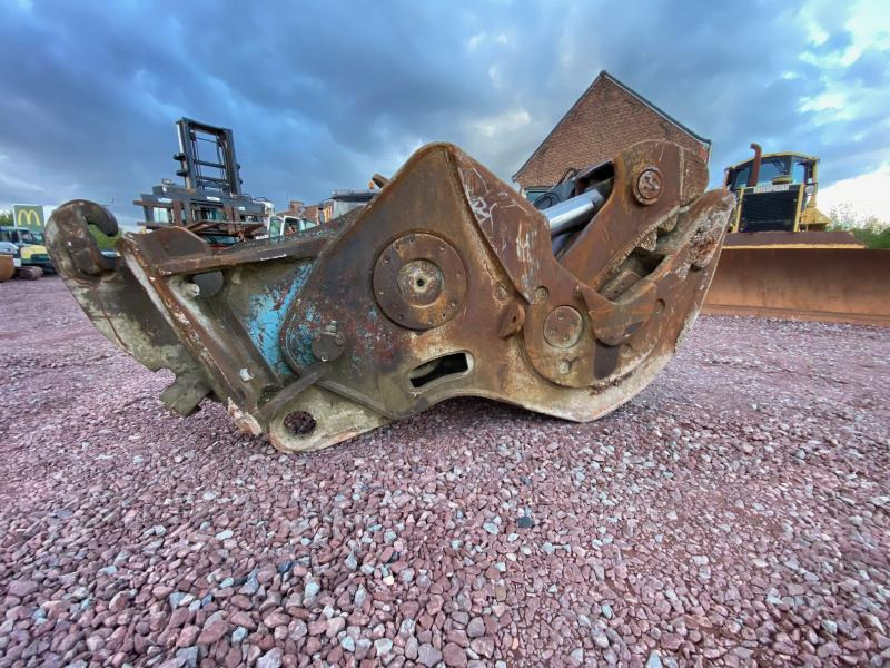 MBI BROYEUR BETON POUR PELLE 21-27 T - Lammutuskäärid - Ehitusmasinad: pilt 1 MBI BROYEUR BETON POUR PELLE 21-27 T - Lammutuskäärid - Ehitusmasinad: pilt 1