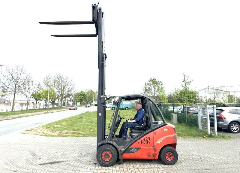 Linde H30D-02 - Diiseltõstuk: pilt 2 Linde H30D-02 - Diiseltõstuk: pilt 2