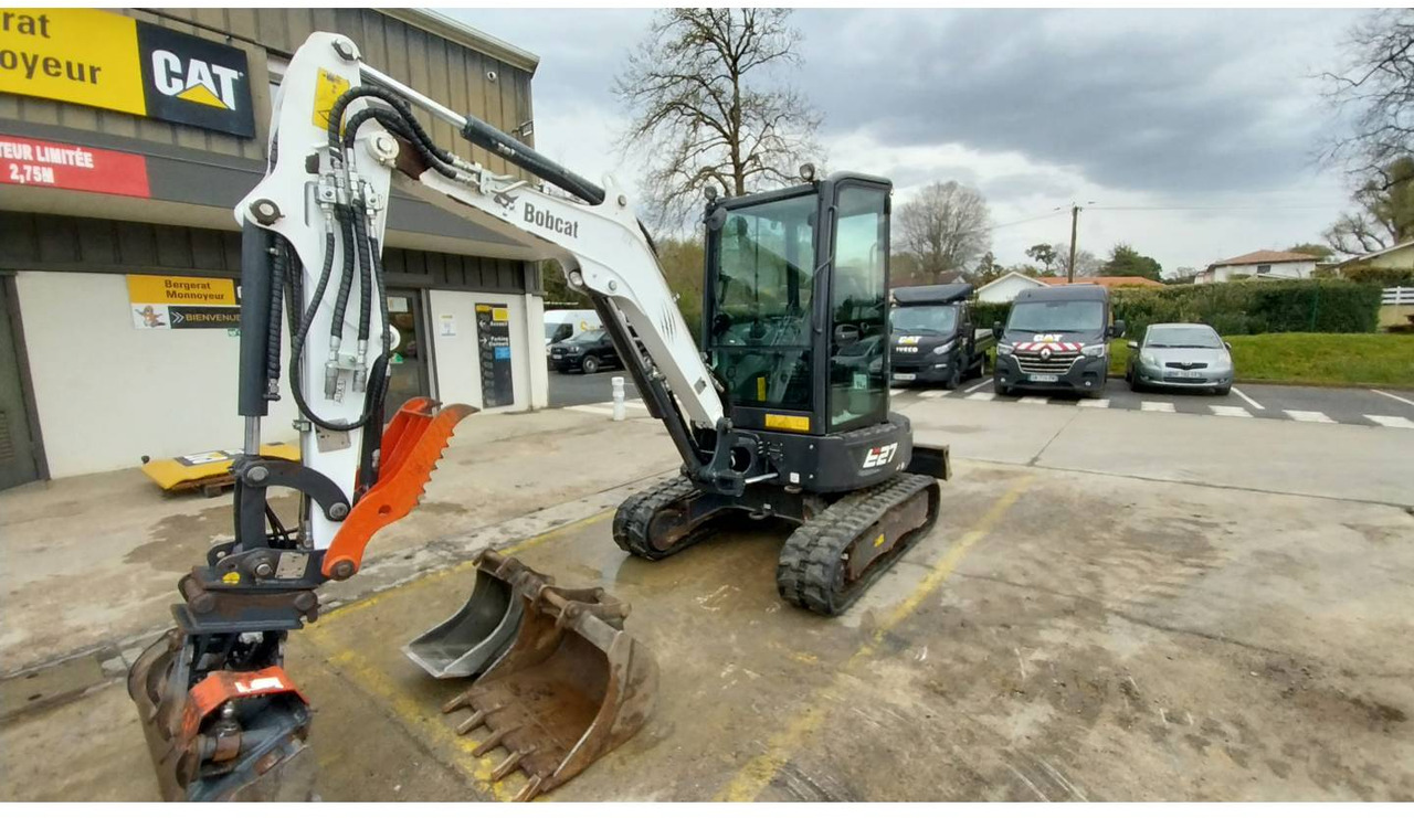 BOBCAT E27 - Lintekskavaator: pilt 1 BOBCAT E27 - Lintekskavaator: pilt 1
