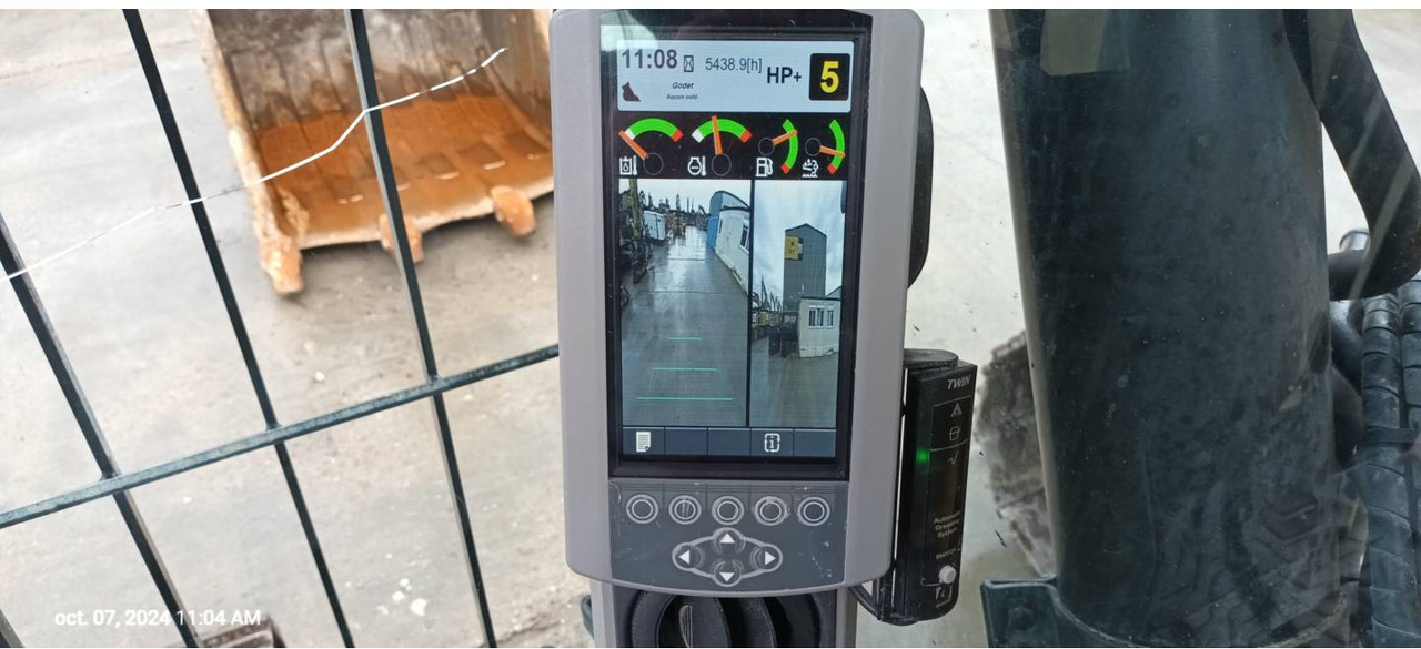 CAT 326F - Lintekskavaator: pilt 5 CAT 326F - Lintekskavaator: pilt 5
