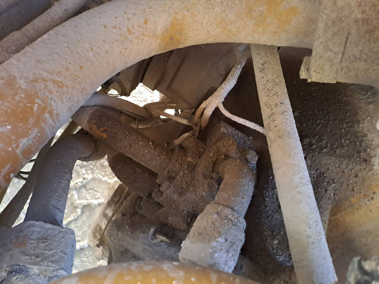 Kastiga kallur/ Kiviveoauto CAT 777G: pilt 22