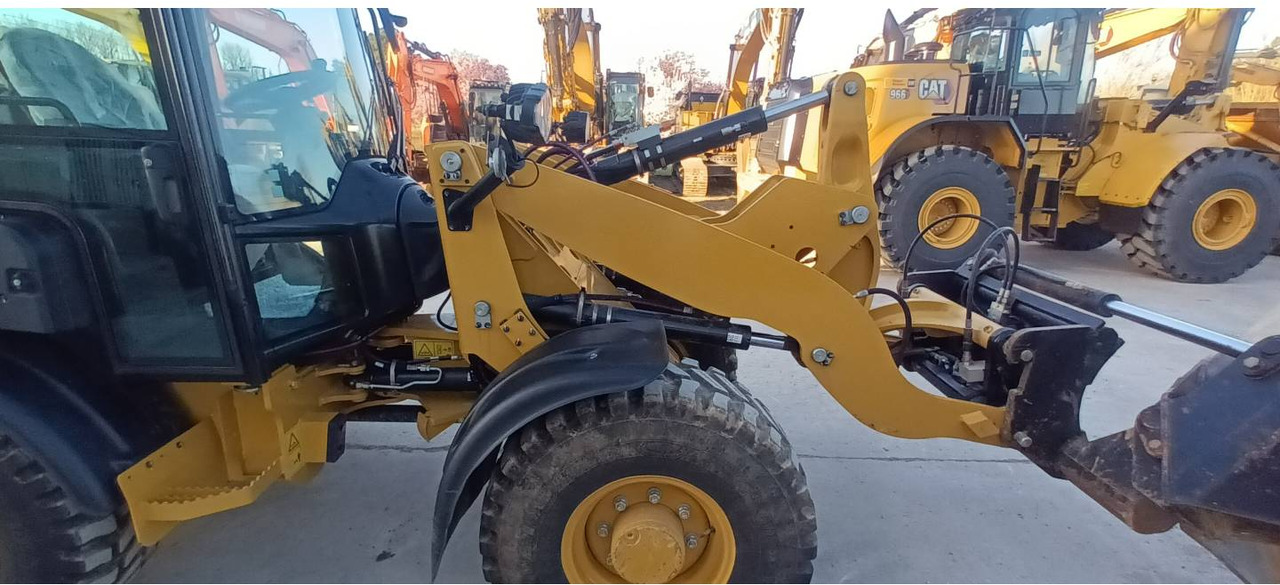 Rataslaadur CAT 906: pilt 21