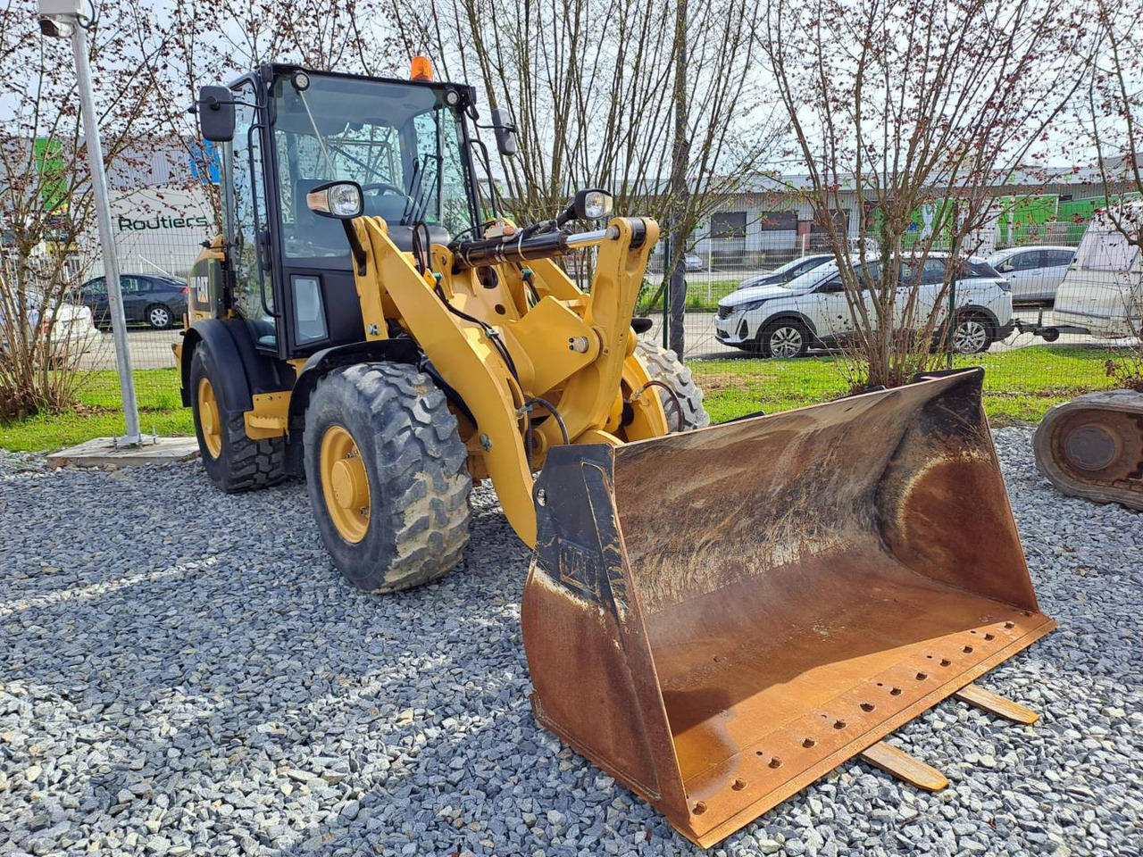 CAT 906M - Rataslaadur: pilt 1 CAT 906M - Rataslaadur: pilt 1