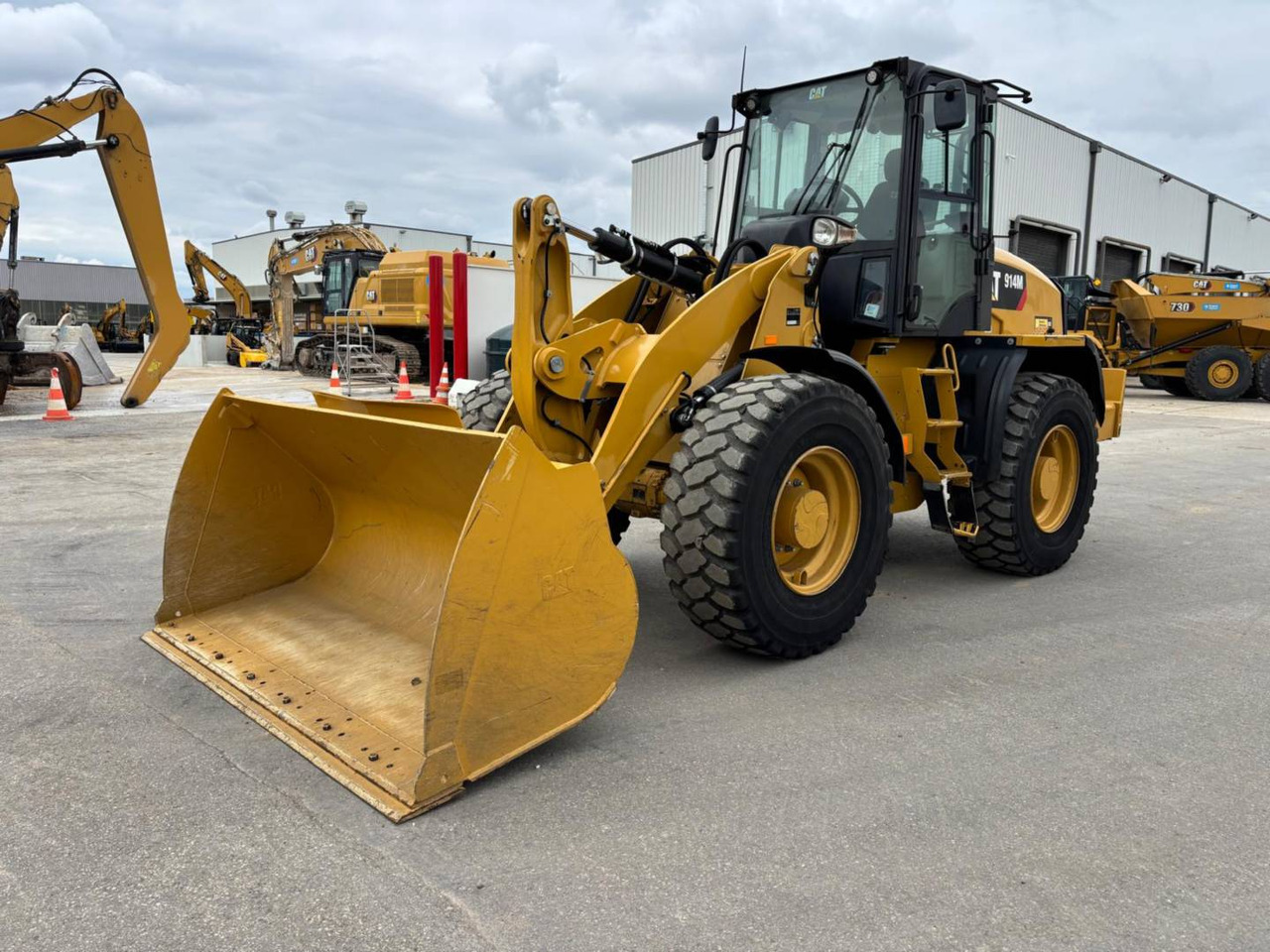 CAT 914M - Rataslaadur: pilt 2 CAT 914M - Rataslaadur: pilt 2