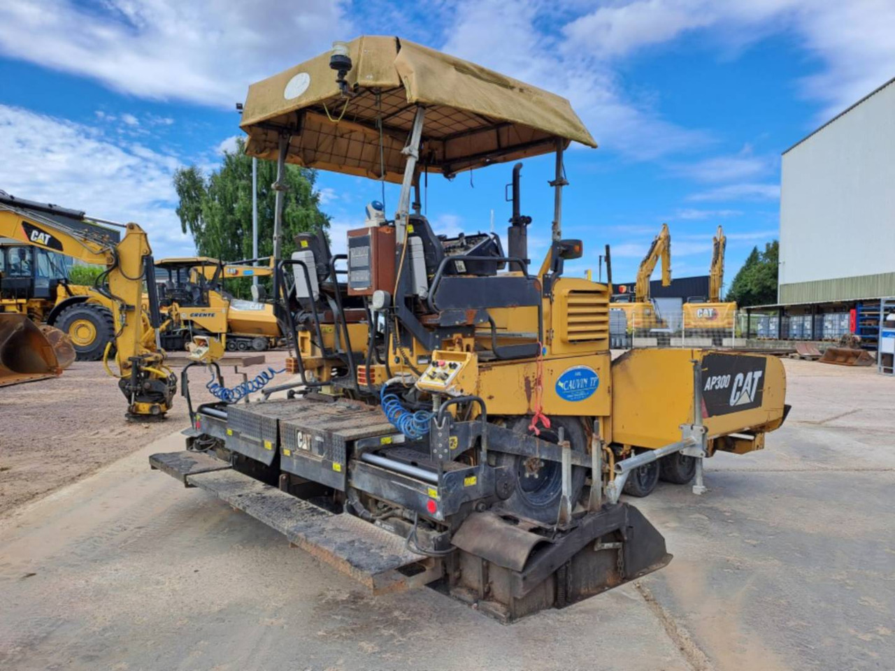 CAT AP300 - Asfaldilaotur: pilt 4 CAT AP300 - Asfaldilaotur: pilt 4