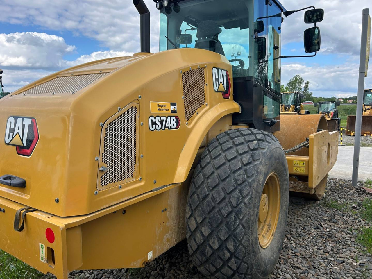CAT CS74B 4F - Tihendaja: pilt 3 CAT CS74B 4F - Tihendaja: pilt 3