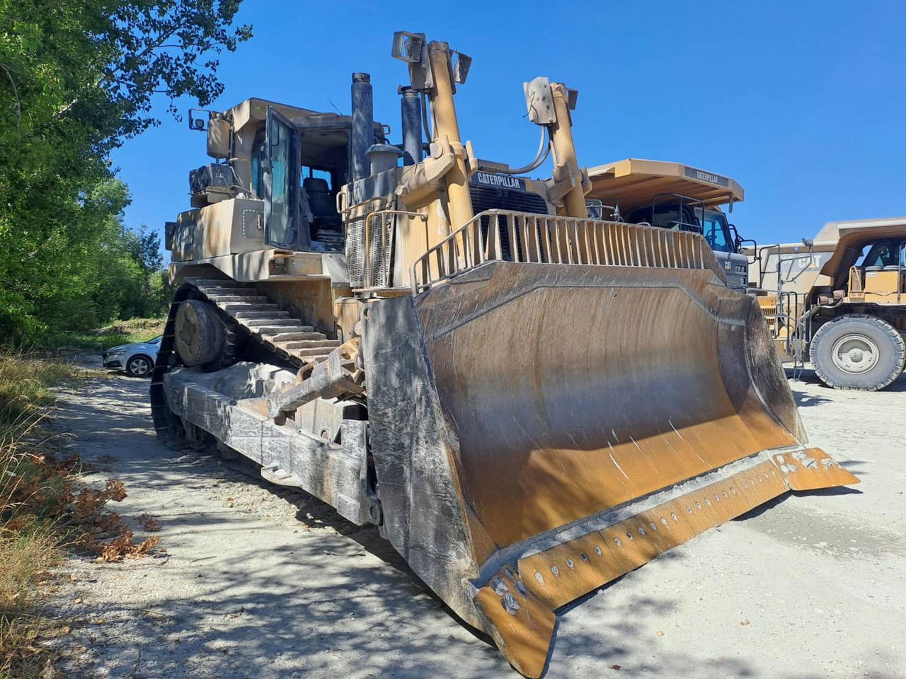 CAT D10T - Buldooser: pilt 2 CAT D10T - Buldooser: pilt 2