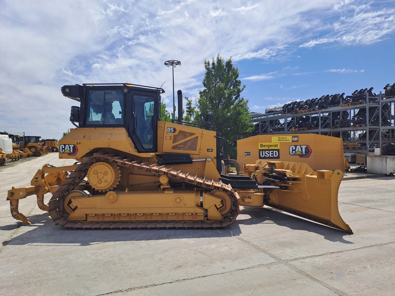 CAT D5 - Buldooser: pilt 1 CAT D5 - Buldooser: pilt 1