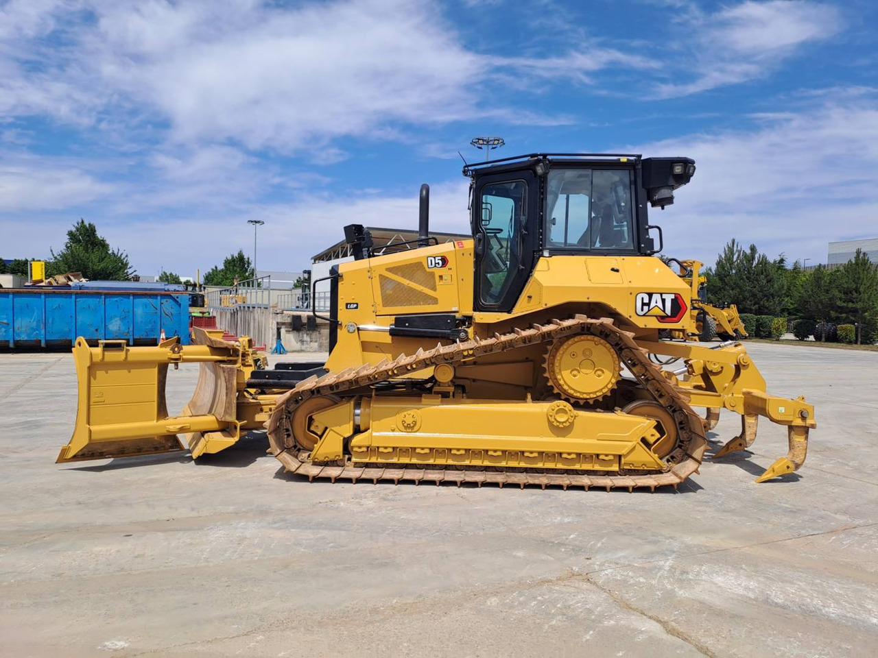 CAT D5 - Buldooser: pilt 5 CAT D5 - Buldooser: pilt 5