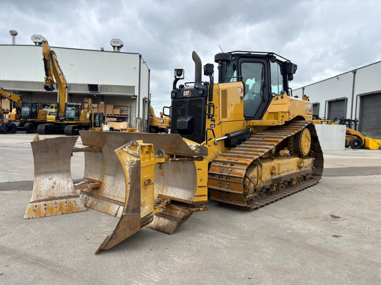 CAT D6 VPAT - Buldooser: pilt 2 CAT D6 VPAT - Buldooser: pilt 2