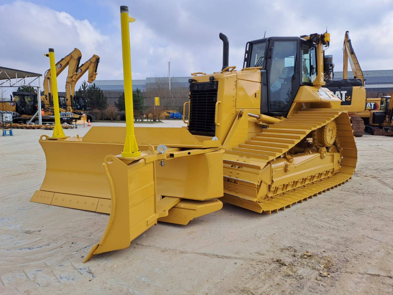 CAT D6NLGP - Buldooser: pilt 3 CAT D6NLGP - Buldooser: pilt 3