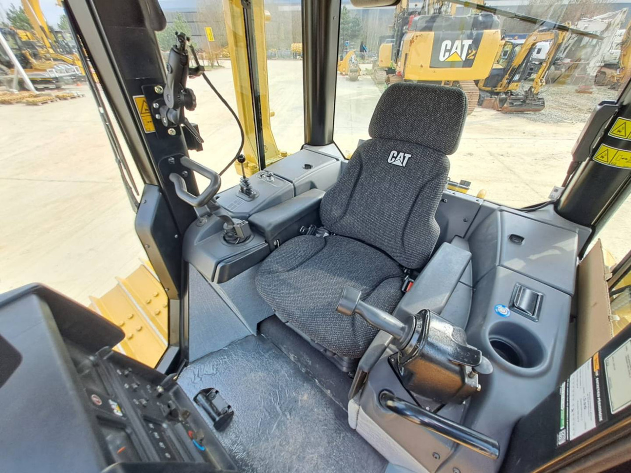 Buldooser CAT D6NLGP: pilt 6