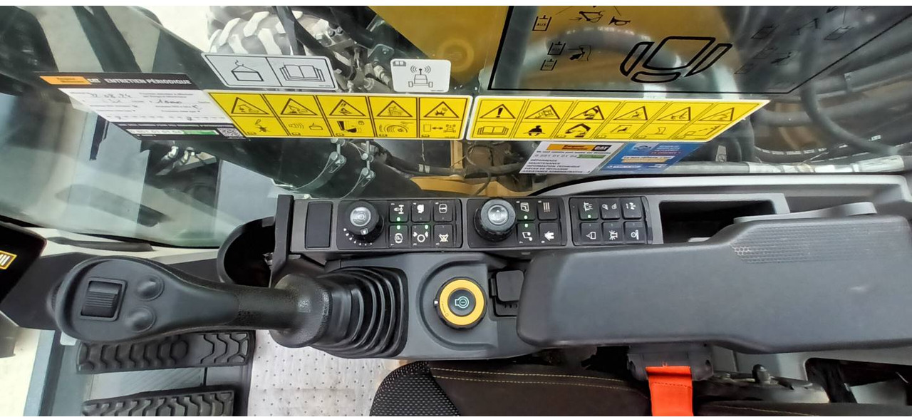 Ratastel ekskavaator CAT M314: pilt 16