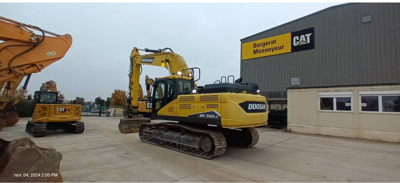 DOOSAN INFRACORE AMERICA CORP. DX300 - Lintekskavaator: pilt 4 DOOSAN INFRACORE AMERICA CORP. DX300 - Lintekskavaator: pilt 4