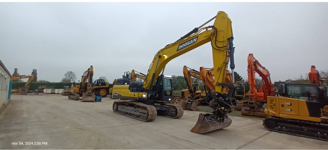 DOOSAN INFRACORE AMERICA CORP. DX300 - Lintekskavaator: pilt 2 DOOSAN INFRACORE AMERICA CORP. DX300 - Lintekskavaator: pilt 2