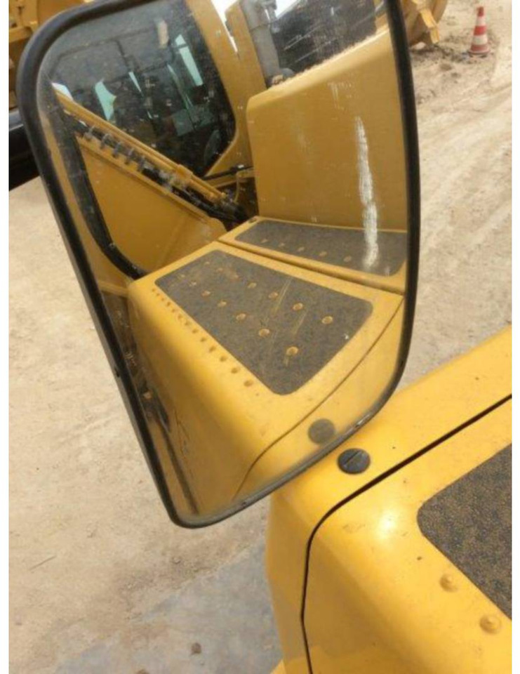 Lintekskavaator KOMATSU PC170.11: pilt 17