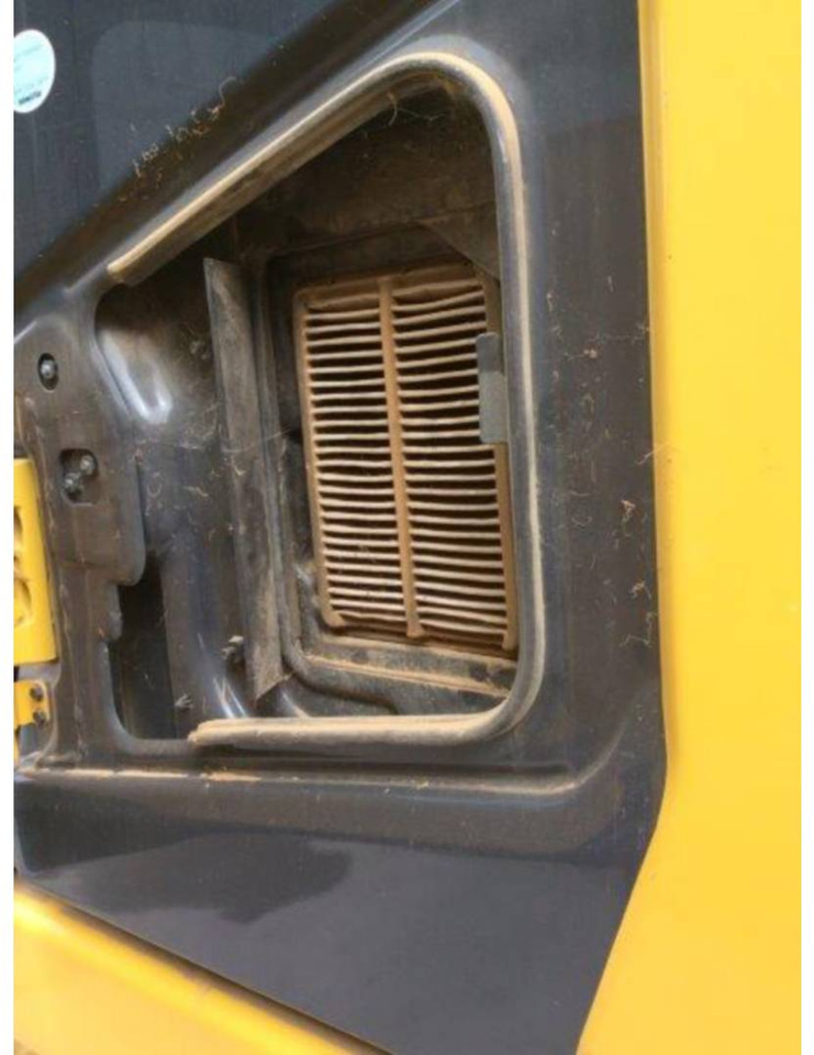 Lintekskavaator KOMATSU PC170.11: pilt 10