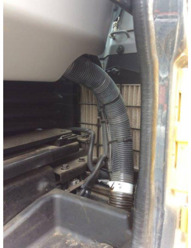 Lintekskavaator KOMATSU PC170.11: pilt 7