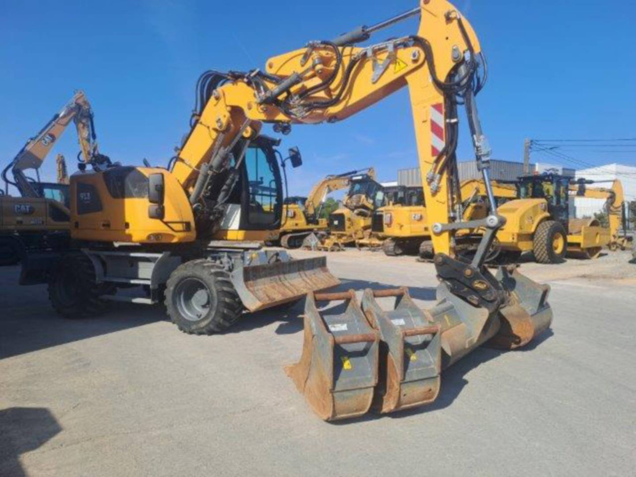 LIEBHERR A913 - Ratastel ekskavaator: pilt 2 LIEBHERR A913 - Ratastel ekskavaator: pilt 2