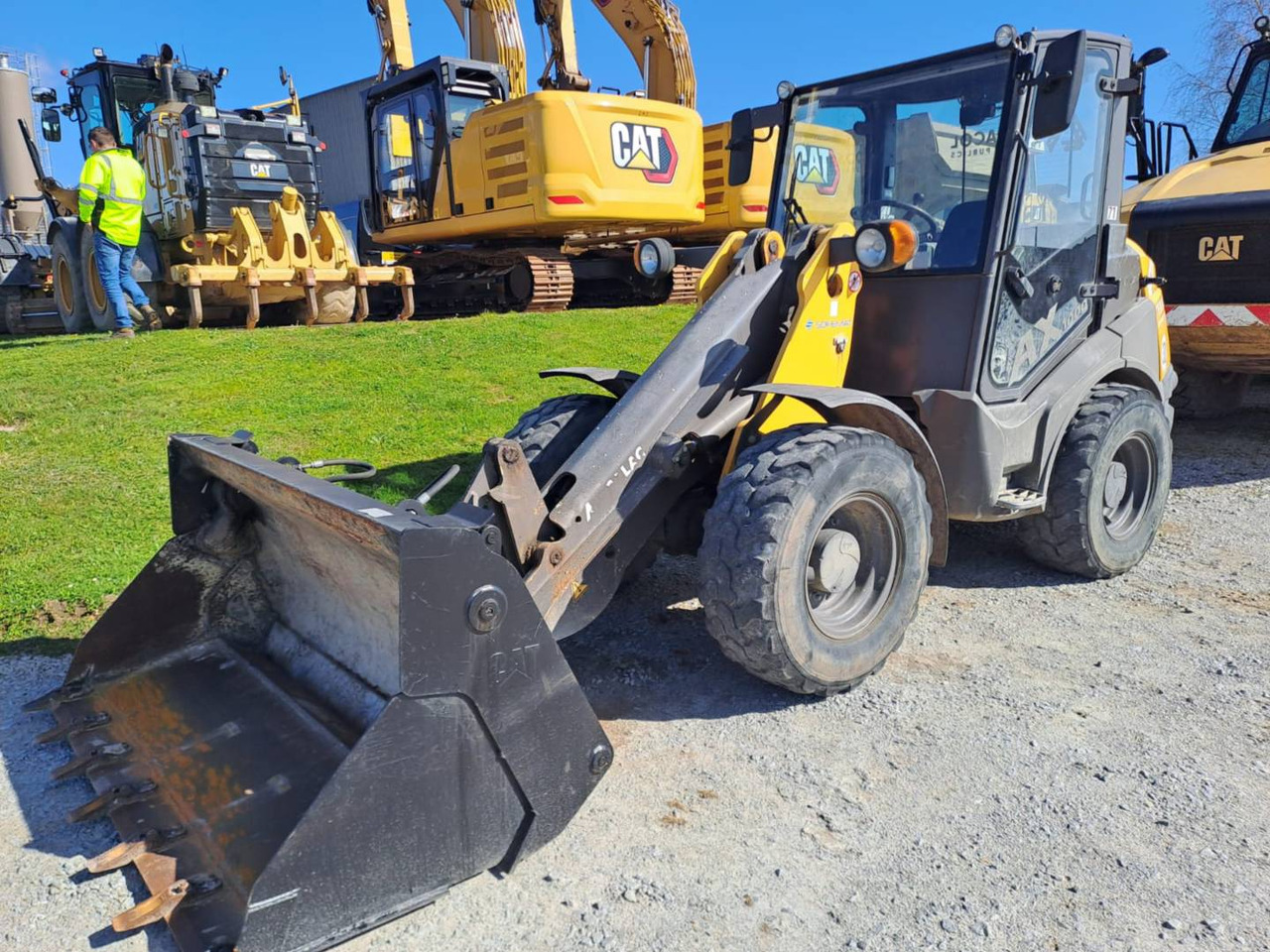 MECALAC AX1000 - Kompaktlaadur: pilt 1 MECALAC AX1000 - Kompaktlaadur: pilt 1