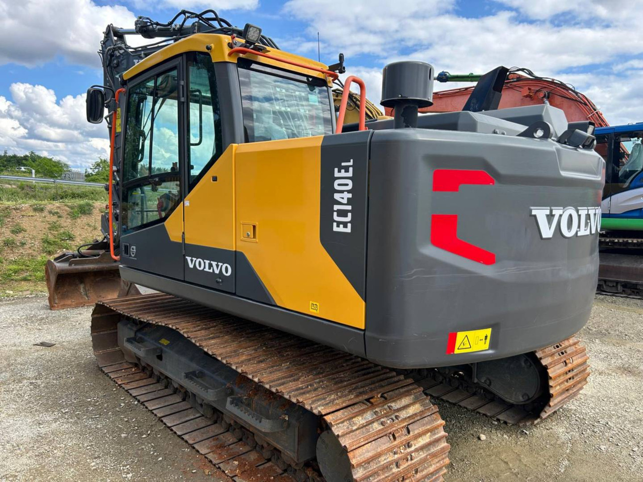 VOLVO CONSTRUCTION EQUIPMENT EC140 - Lintekskavaator: pilt 4 VOLVO CONSTRUCTION EQUIPMENT EC140 - Lintekskavaator: pilt 4