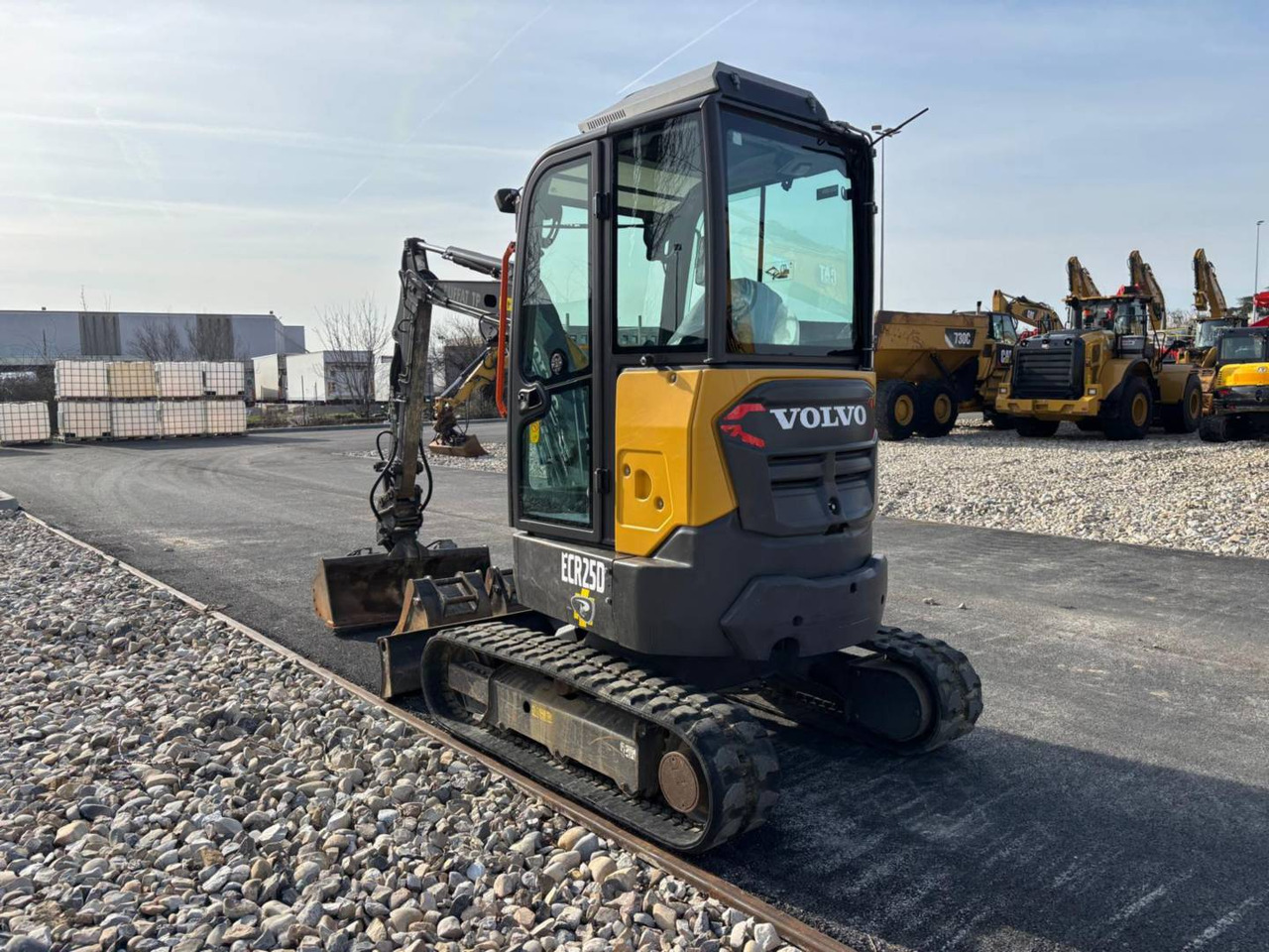 VOLVO CONSTRUCTION EQUIPMENT ECR25D - Lintekskavaator: pilt 3 VOLVO CONSTRUCTION EQUIPMENT ECR25D - Lintekskavaator: pilt 3