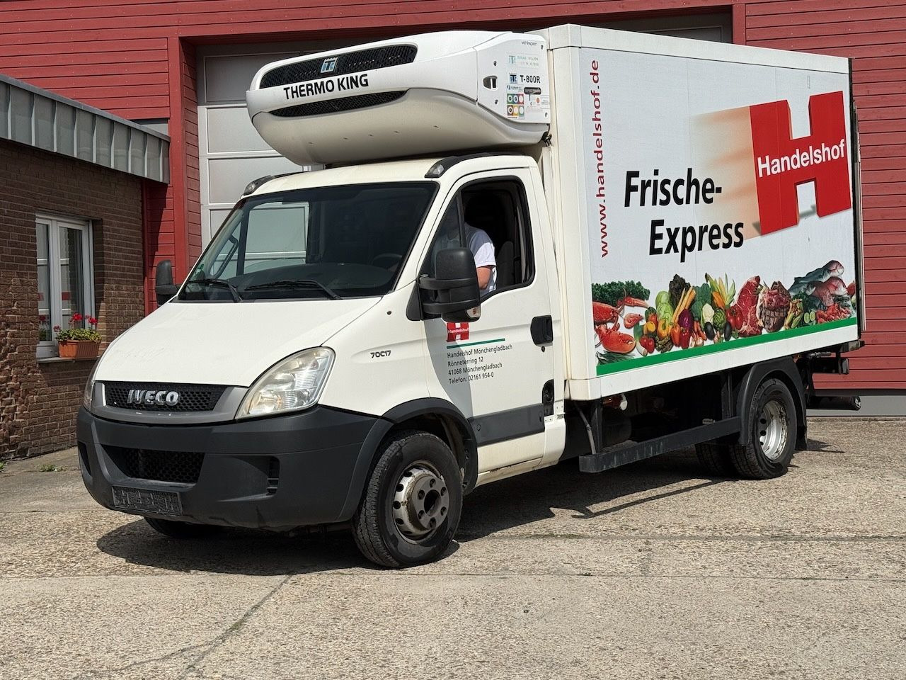 Iveco 70C17 Tiefkühlwagen/Lbw. - Tarbesõiduk külmik: pilt 1 Iveco 70C17 Tiefkühlwagen/Lbw. - Tarbesõiduk külmik: pilt 1