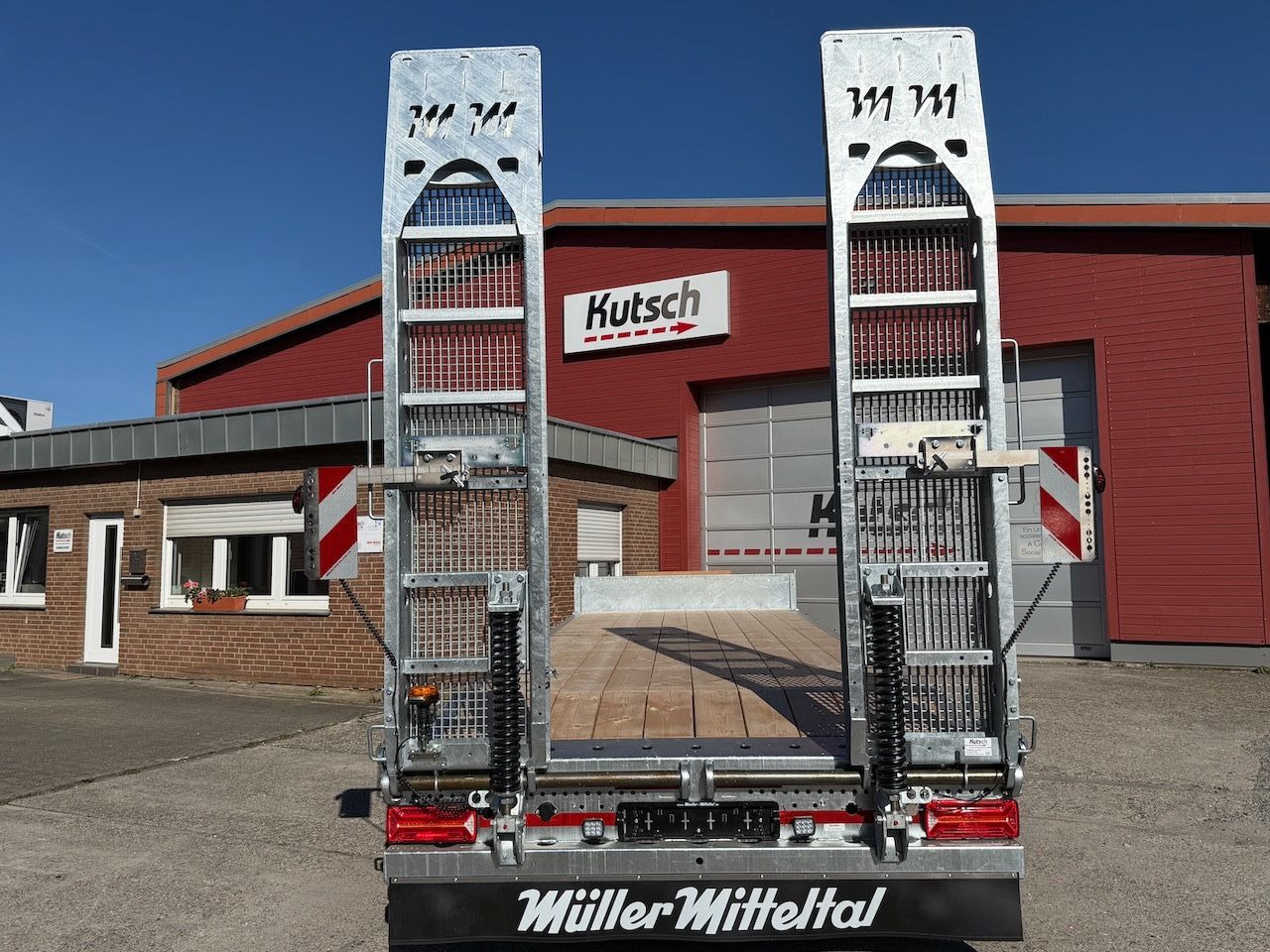 Müller-Mitteltal ETÜ-TA-R 21 Tieflader 7m, luftgefedert, LED - Platvormhaagis/ Madelhaagis: pilt 4 Müller-Mitteltal ETÜ-TA-R 21 Tieflader 7m, luftgefedert, LED - Platvormhaagis/ Madelhaagis: pilt 4