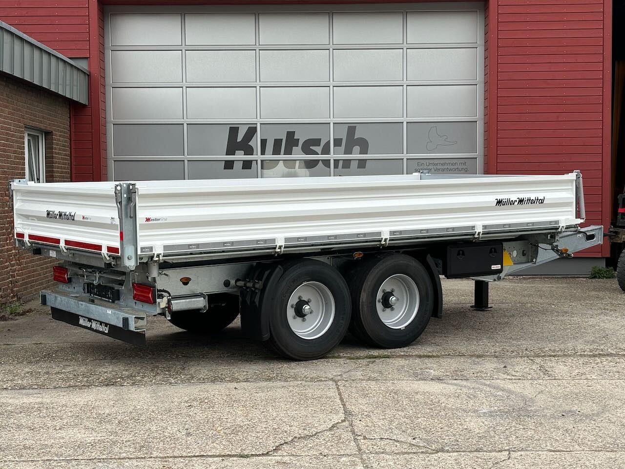 Müller-Mitteltal KA-TA-R 11,9/024 Breitreifen, Alu-Rampen, LED - Kalluri järelhaagis: pilt 3 Müller-Mitteltal KA-TA-R 11,9/024 Breitreifen, Alu-Rampen, LED - Kalluri järelhaagis: pilt 3
