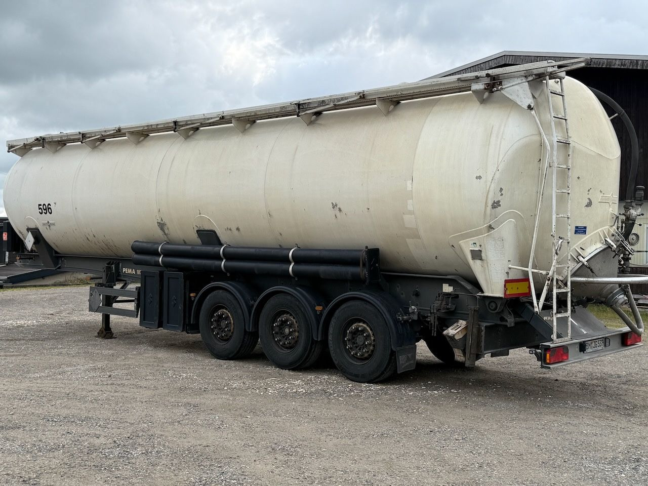 Spitzer SK 2760 CAL Kippsilo - Silo poolhaagis: pilt 5 Spitzer SK 2760 CAL Kippsilo - Silo poolhaagis: pilt 5