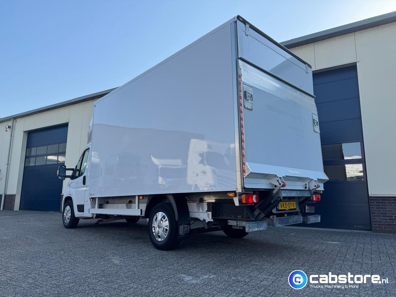 Fiat Ducato 2.3 Multijet 160 Pk Euro 6 - Bouwjaar 2021 - Handgeschakeld 6 speed - Airco - 3 zitplaatsen - Laadklep - Kasti veoauto: pilt 3 Fiat Ducato 2.3 Multijet 160 Pk Euro 6 - Bouwjaar 2021 - Handgeschakeld 6 speed - Airco - 3 zitplaatsen - Laadklep - Kasti veoauto: pilt 3