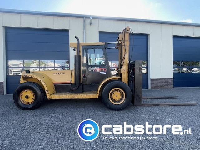 Hyster H 15.00 B Hyster H 15.00 B Heftruck ( H150D ) - Forklift - Gabelstapler - 15 Ton - Year 1989 - 7035 Hours - Side shift - Fork adjustment - Diiseltõstuk: pilt 4 Hyster H 15.00 B Hyster H 15.00 B Heftruck ( H150D ) - Forklift - Gabelstapler - 15 Ton - Year 1989 - 7035 Hours - Side shift - Fork adjustment - Diiseltõstuk: pilt 4