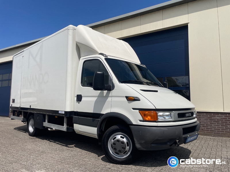 Iveco 40C12 Daily 4x2 Bakwagen Euro 3 - Bouwjaar 2003 - APK tot 10-05-2026 -Handgeschakelde versnellingsbak - Tarbesõiduk furgoon: pilt 1 Iveco 40C12 Daily 4x2 Bakwagen Euro 3 - Bouwjaar 2003 - APK tot 10-05-2026 -Handgeschakelde versnellingsbak - Tarbesõiduk furgoon: pilt 1