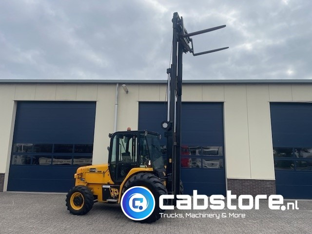 JCB 930 Off-Road forklift - Ruwterrein heftruck -Bouwjaar 2008 - 4x4 - Side shift - Vorkverstelling - 550 cm hefhoogte - Ebatasasel maastikul kohanduv kahveltõstuk: pilt 3 JCB 930 Off-Road forklift - Ruwterrein heftruck -Bouwjaar 2008 - 4x4 - Side shift - Vorkverstelling - 550 cm hefhoogte - Ebatasasel maastikul kohanduv kahveltõstuk: pilt 3