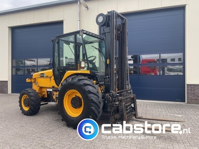 JCB 930 Off-Road forklift - Ruwterrein heftruck -Bouwjaar 2008 - 4x4 - Side shift - Vorkverstelling - 550 cm hefhoogte - Ebatasasel maastikul kohanduv kahveltõstuk: pilt 2 JCB 930 Off-Road forklift - Ruwterrein heftruck -Bouwjaar 2008 - 4x4 - Side shift - Vorkverstelling - 550 cm hefhoogte - Ebatasasel maastikul kohanduv kahveltõstuk: pilt 2